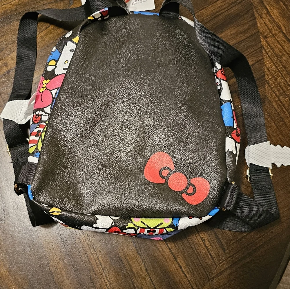 Hello Kitty mini backpack - Picture 5 of 6